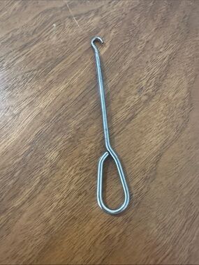 Vintage women’s button hook